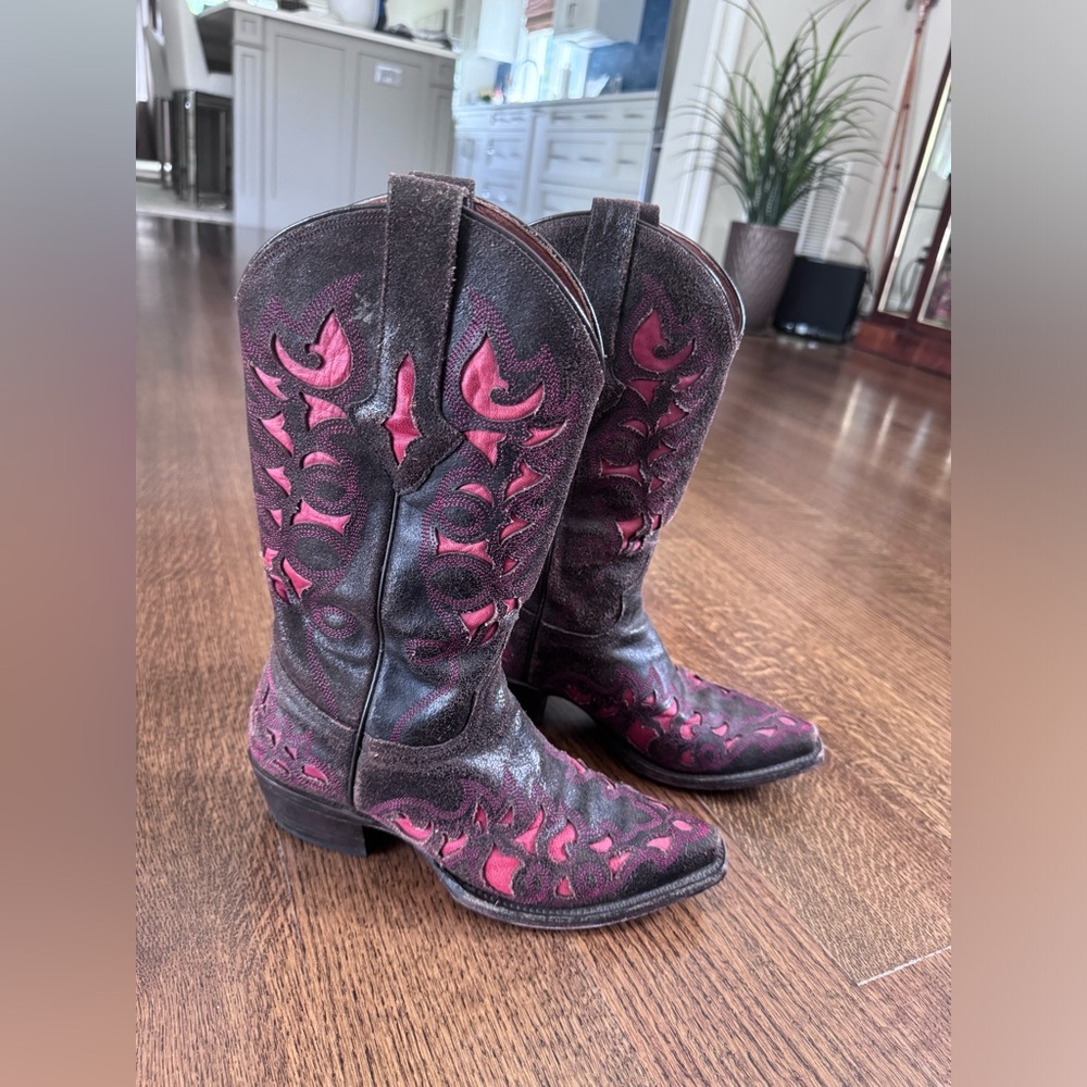 Resistol women's Red and black cowboy boots